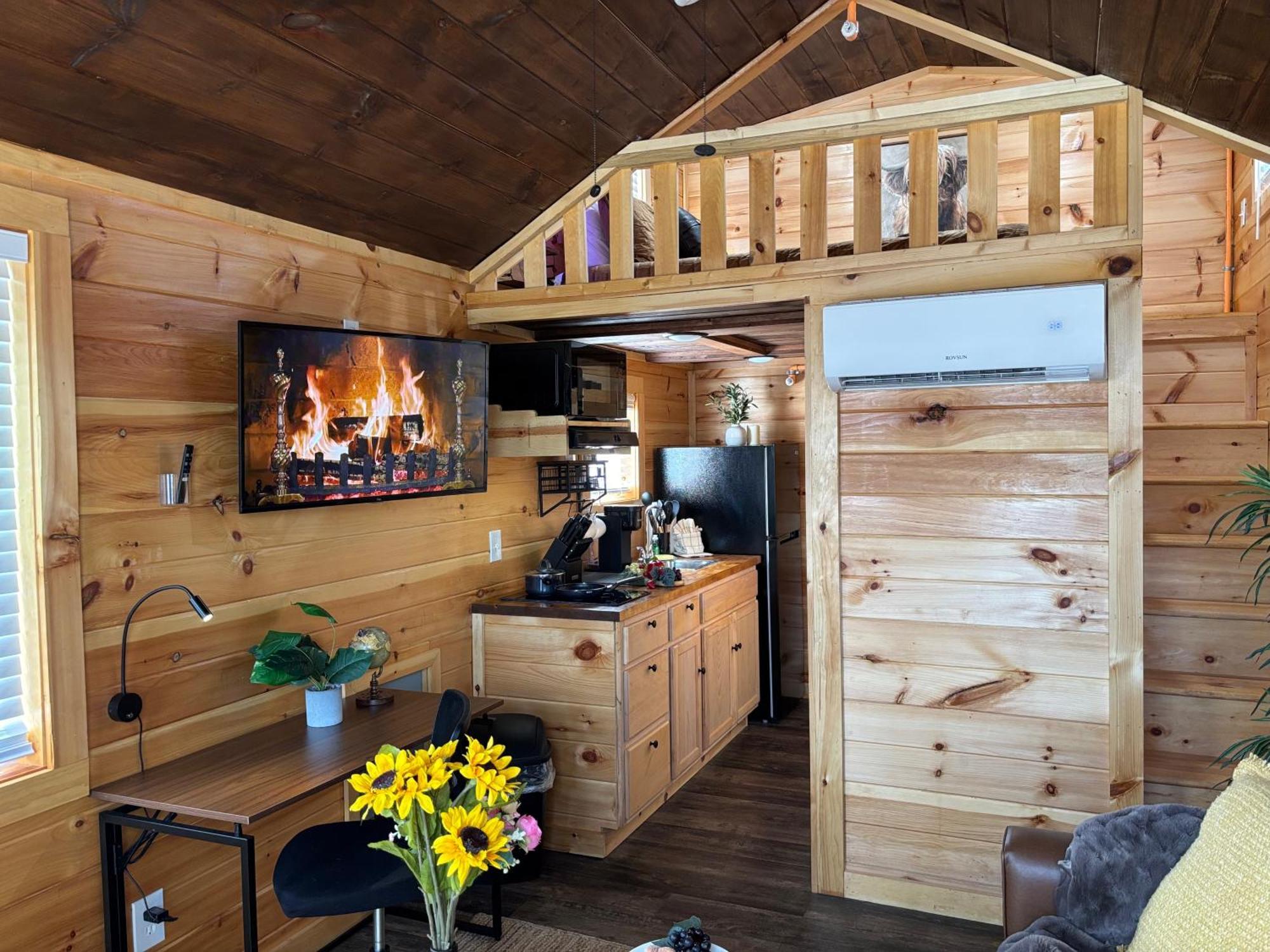Sojourn Lodging Сивиървил Екстериор снимка